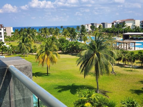 Architecture, Building, Hotel, Resort, Nature