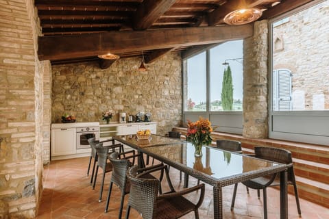 Activities, Amenities, Balcony / Terrace / Patio, Building Exterior, Facilities, Garden, Kitchen, Main Entrance, Pool, Scenic View, Spring, Summer, Wellness