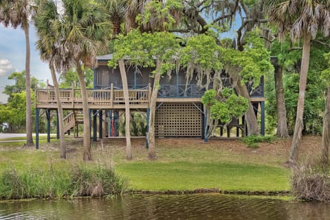 Large Porches with Pond View