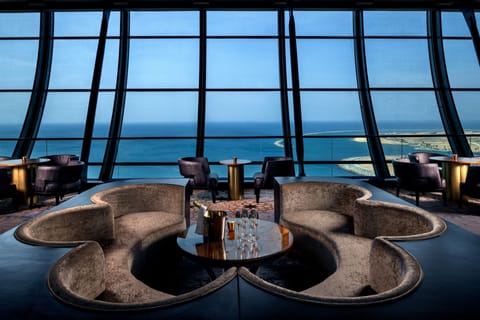 3 bars/lounges, poolside bar