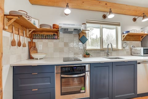 House (1 Bedroom) | Interior