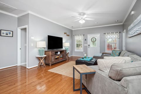 Living Area - West