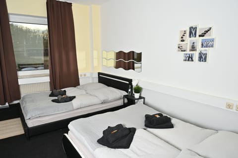 Individually furnished, laptop workspace, free WiFi, bed sheets