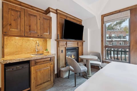AspenMtnResidences-26A3-4689