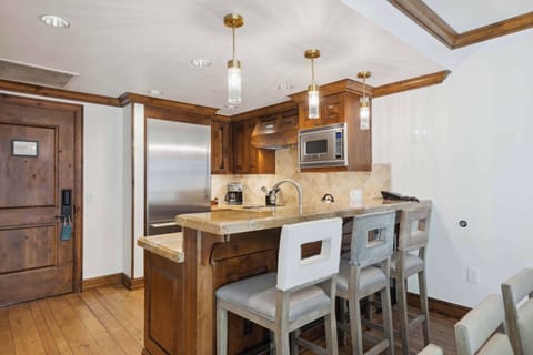 AspenMtnResidences-26B3-3973