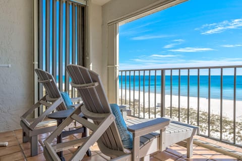 Condo, Multiple Beds (Shipwatch A501) | Property grounds