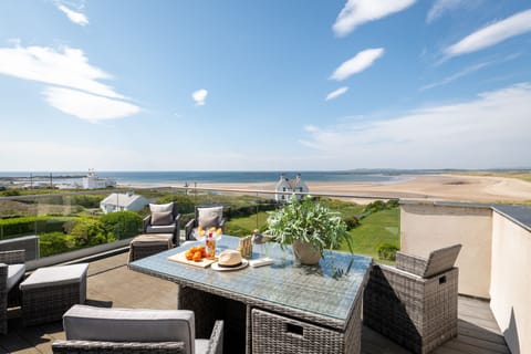 Seascape - Terrace - Rhosneigr