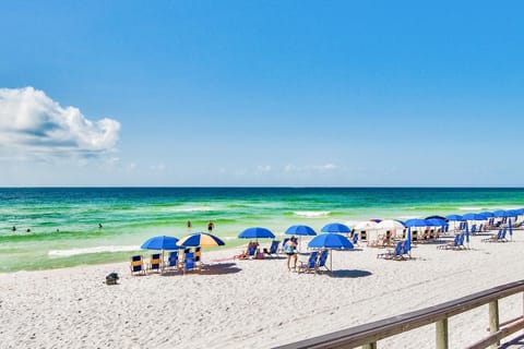 House, Multiple Beds (Shoreline Towers Townhouse 4-1) | Beach