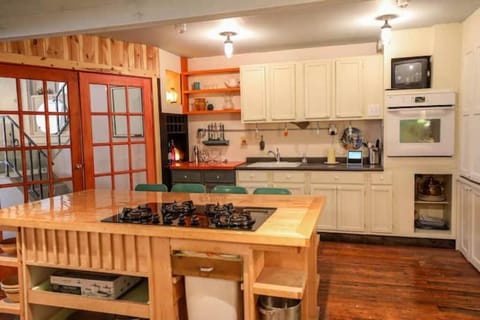 Kitchen off of main living area