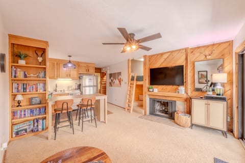 Space to spread out, while enjoying family time together. Smart TV.