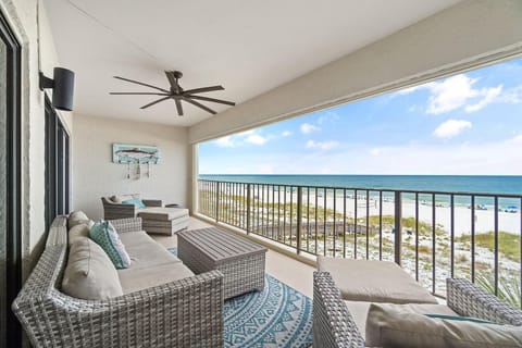 Condo, Multiple Beds (Shipwatch A403) | Property grounds