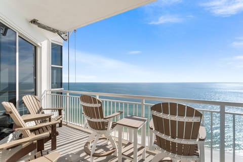 Condo, Multiple Beds (Palacio Penthouse 1903) | Property grounds