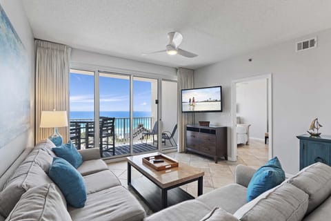 Condo, Multiple Beds (Leeward Key 505) | Living area | TV, DVD player