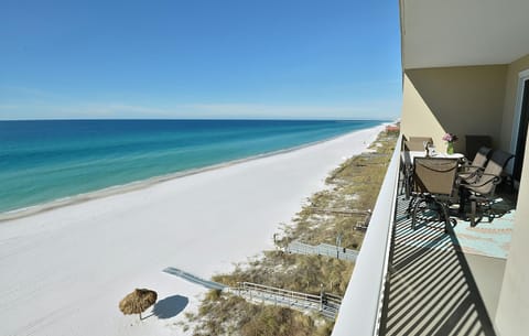 Condo, Multiple Beds (Grandview East 702) | Property grounds