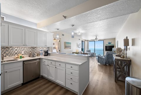 Condo, Multiple Beds (Romar Place 1002) | Private kitchen | Oven, toaster, paper towels