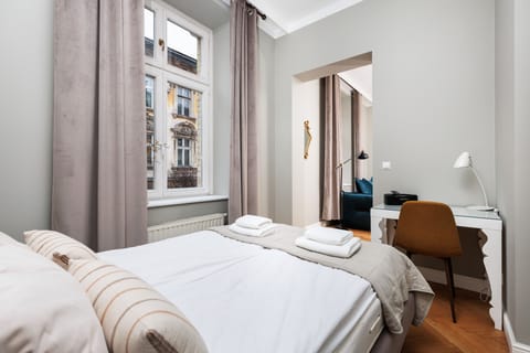 2. Vintage Vibe | 1 bedroom, individually decorated, individually furnished, soundproofing