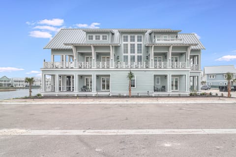 Easy Breezy Side View