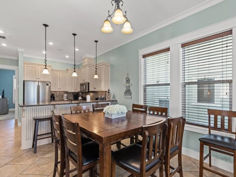 Dining Area |-- Second Floor