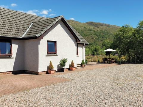 Exterior | Roe Deer Cottage, North Ballachulish, near Glencoe