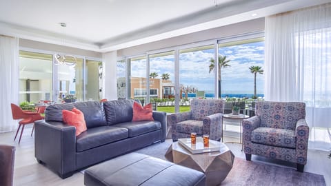 Right at the center of Encantame Towers, this ground floor two bedroom condo is spacious and luxurious.