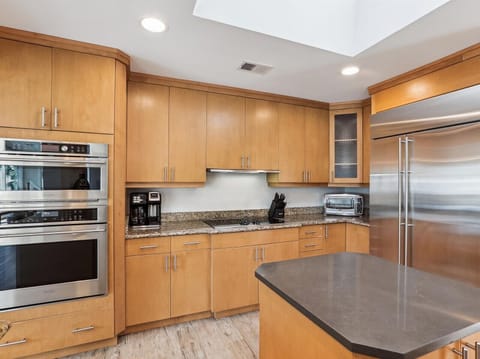 Kitchen at 25 Green Heron