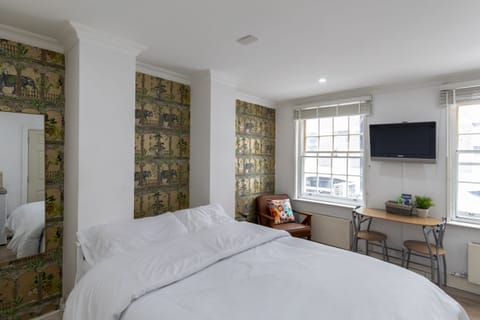 Aldgate London City Boutique Studio 3