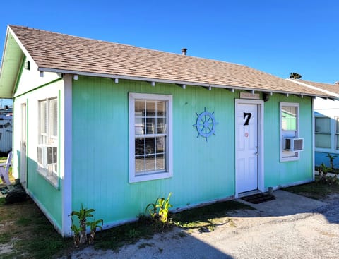 Welcome to Sail Away at Double Barr Cottages!