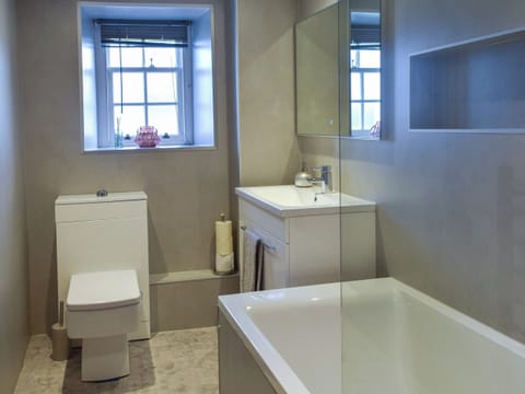 Bathroom | Lochside Apartment, Inveraray