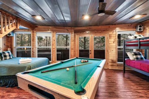 Common Area with Twin Bunk Bed and Queen Bed