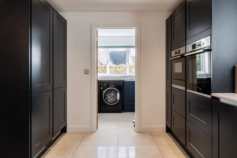 Nursery End House Kitchen/Diner - StayCotswold