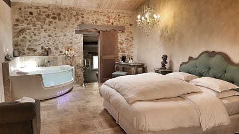 Exclusive Room, Private Bathroom, Hill View | Individually decorated, individually furnished, soundproofing