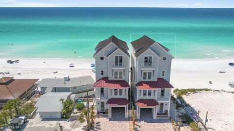 Perfect Beachfront Vacation Home in PCB