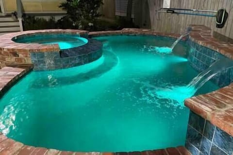 The heated pool and spa are perfect for a night time swim after a relaxing day at the beach.