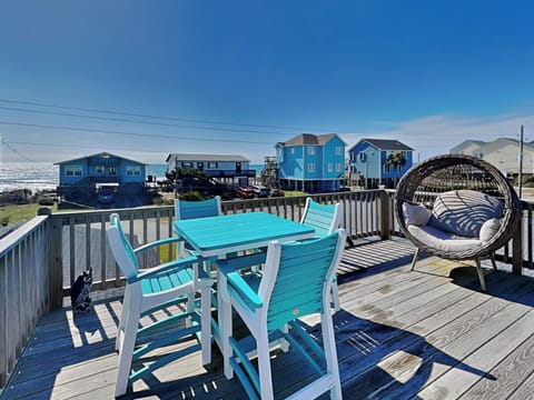 Deck - Rooftop Deck Area