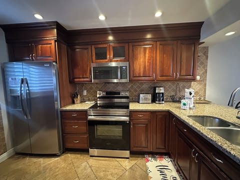 1-206 Kitchen