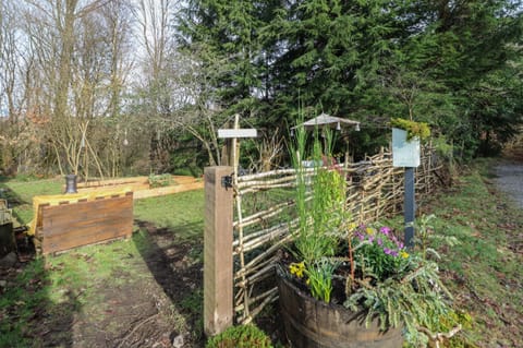 Cottage | Property grounds