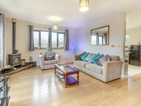 Living room | Wernddu Fechan Bungalow - Wernddu Properties, Neath