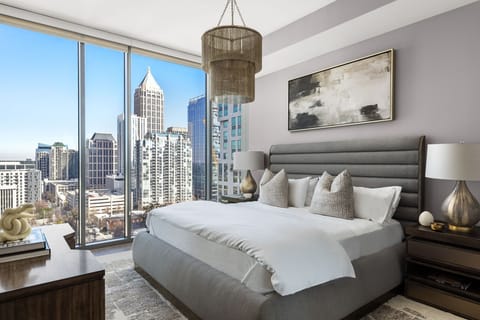 Primary king suite