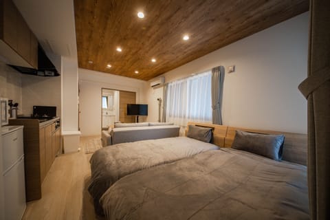 Basic Apartment | 1 bedroom, blackout drapes, iron/ironing board, free WiFi