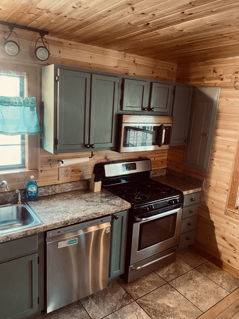 Fully stocked kitchen has all you need to cook up an easy meal