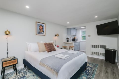 Sink into a cloud. Our premium mattress is topped with a plush topper for the ultimate sleep experience.