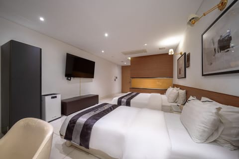 Superior Twin Room | Free WiFi