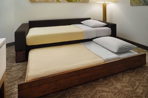 Blackout drapes, iron/ironing board, free WiFi, bed sheets