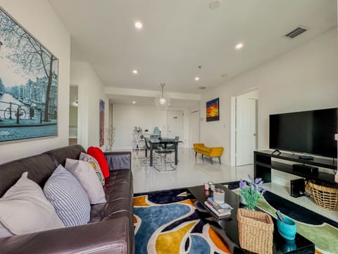 Livingroom/ dinning combination