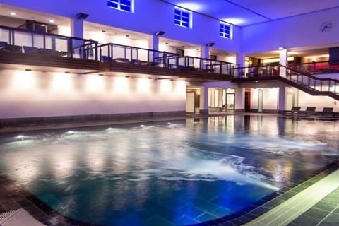 Holiday Home Swimming Pool