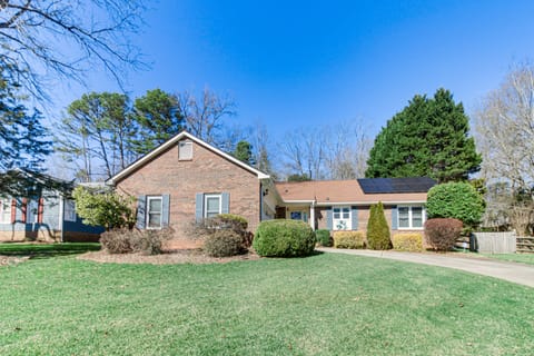 Charlotte Vacation Rental | 3BR | 2BA | 1,400 Sq Ft | 3 Steps to Enter
