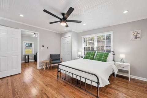 House | 1 bedroom, iron/ironing board, Internet