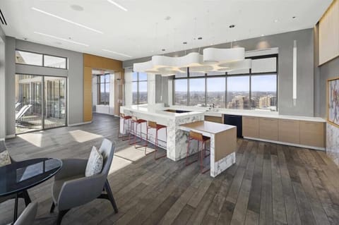 South Arlington Arlington 2 Bedroom Common Area