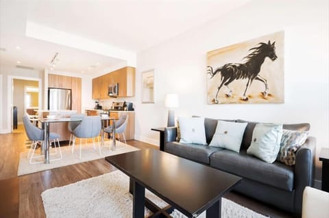 South Arlington Arlington 2 Bedroom Living Room