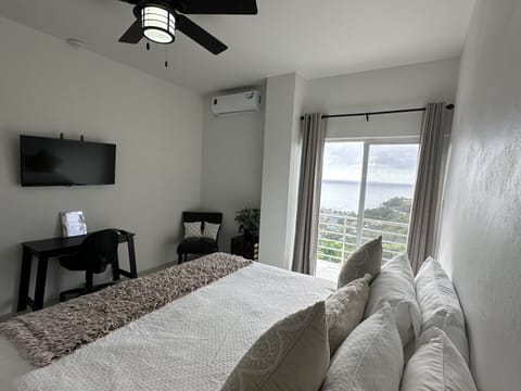 King Room with Sea View (1)